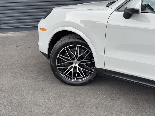 new 2026 Porsche Cayenne car, priced at $106,640