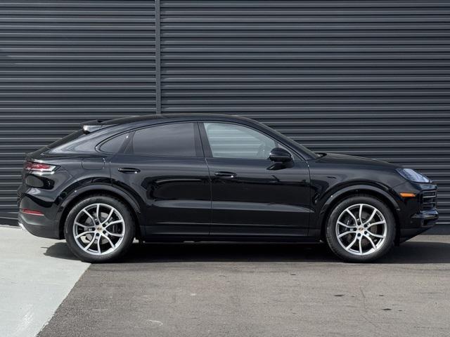 new 2025 Porsche Cayenne car, priced at $112,005