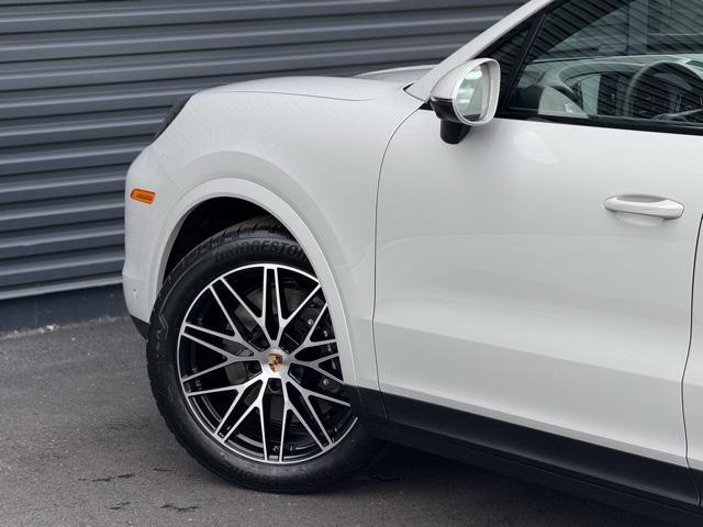 new 2025 Porsche Cayenne car, priced at $106,255