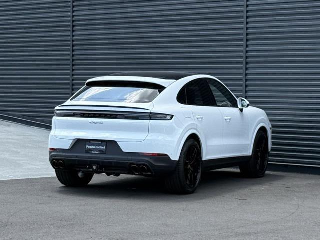 new 2025 Porsche Cayenne car, priced at $110,905