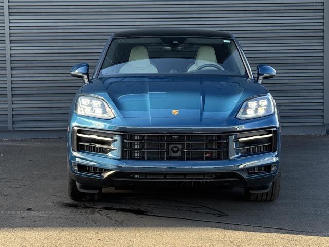 new 2024 Porsche Cayenne car, priced at $112,020