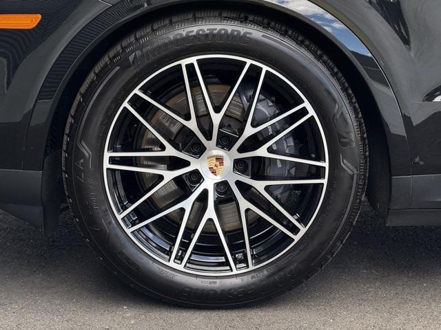 used 2025 Porsche Cayenne car, priced at $87,875