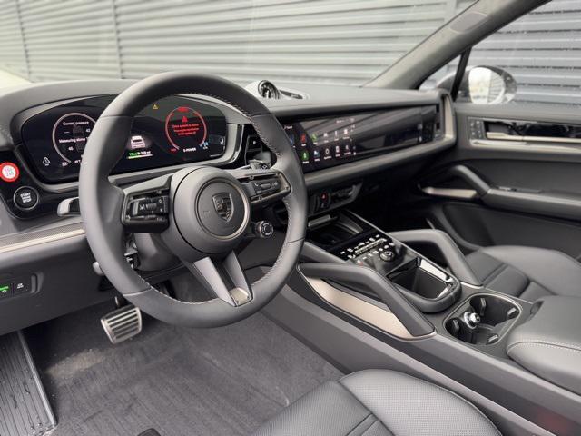 new 2025 Porsche Cayenne car, priced at $202,335