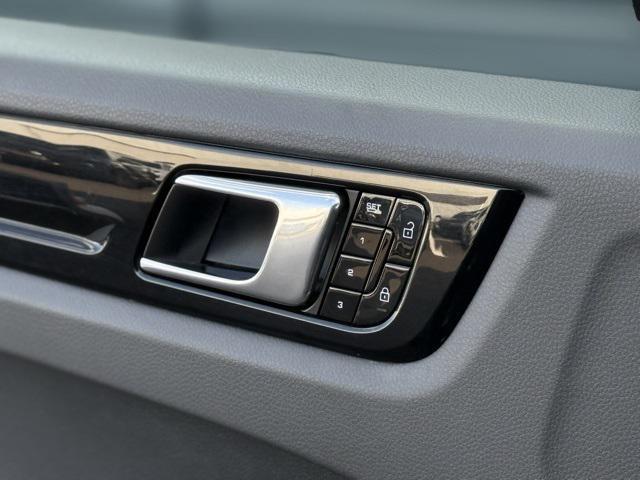 used 2019 Porsche Cayenne car, priced at $36,789