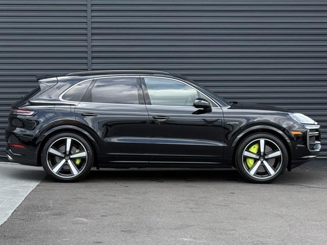 new 2025 Porsche Cayenne car, priced at $185,125