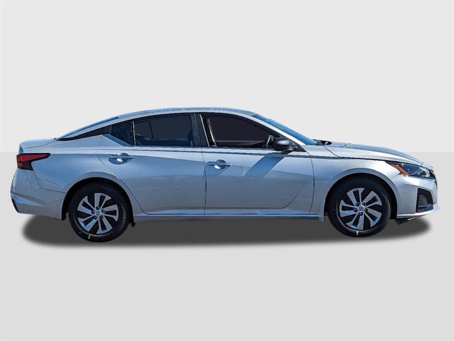 new 2024 Nissan Altima car