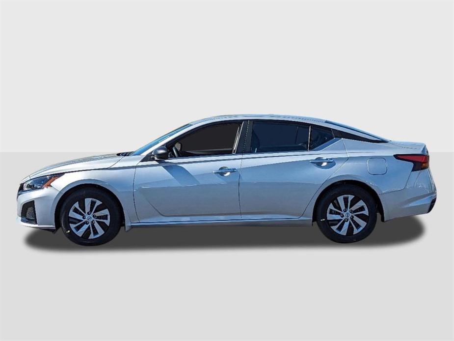 new 2024 Nissan Altima car