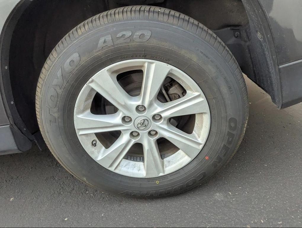 used 2013 Toyota Highlander car, priced at $13,777