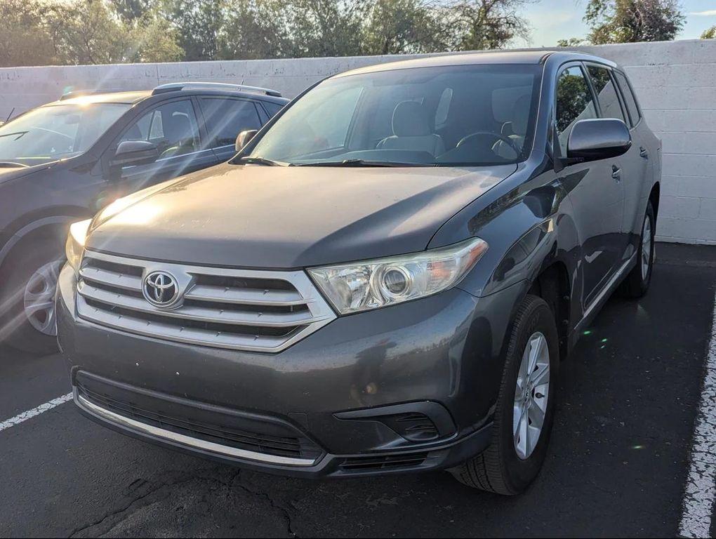 used 2013 Toyota Highlander car, priced at $13,777