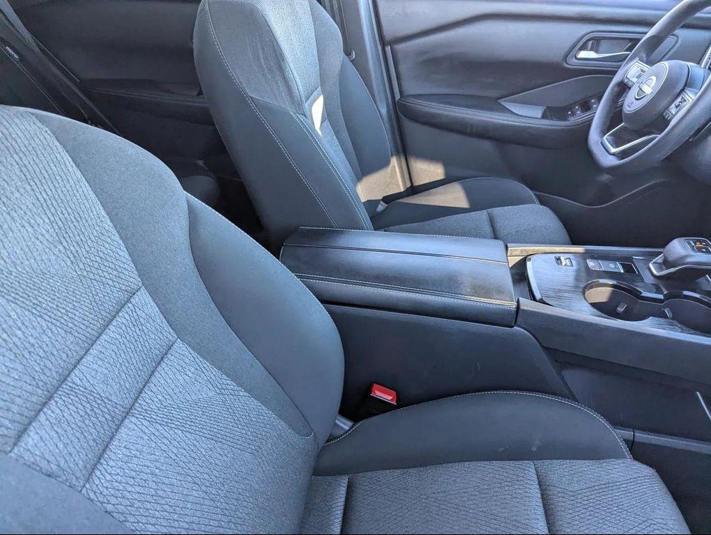 used 2024 Nissan Rogue car, priced at $18,997