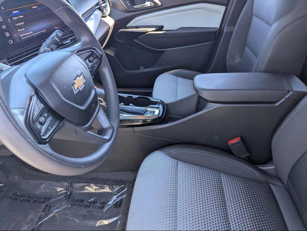 used 2024 Chevrolet Trax car, priced at $19,377