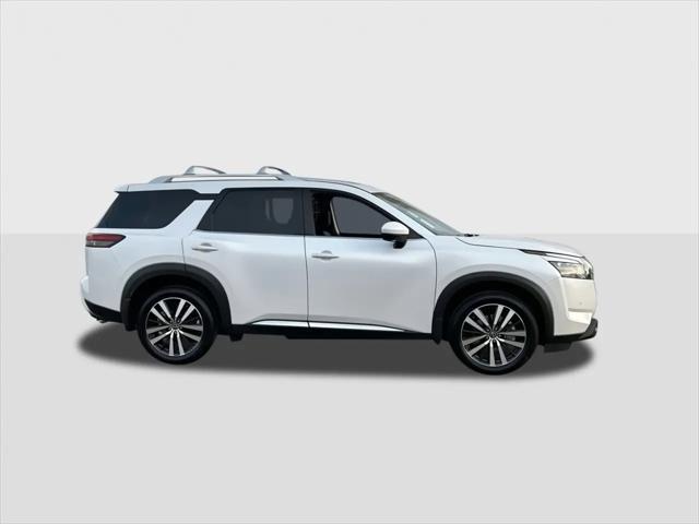 new 2025 Nissan Pathfinder car, priced at $48,419