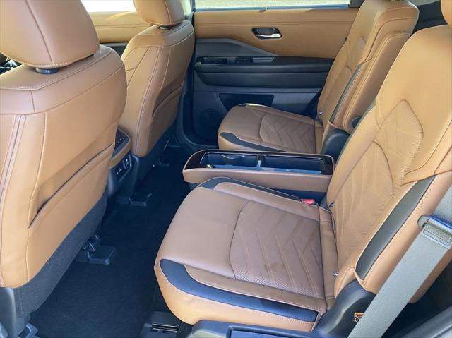new 2025 Nissan Pathfinder car, priced at $48,419