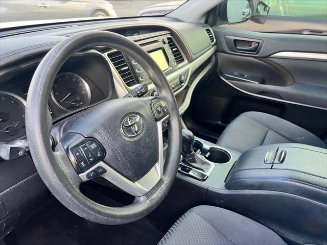 used 2019 Toyota Highlander car, priced at $23,922