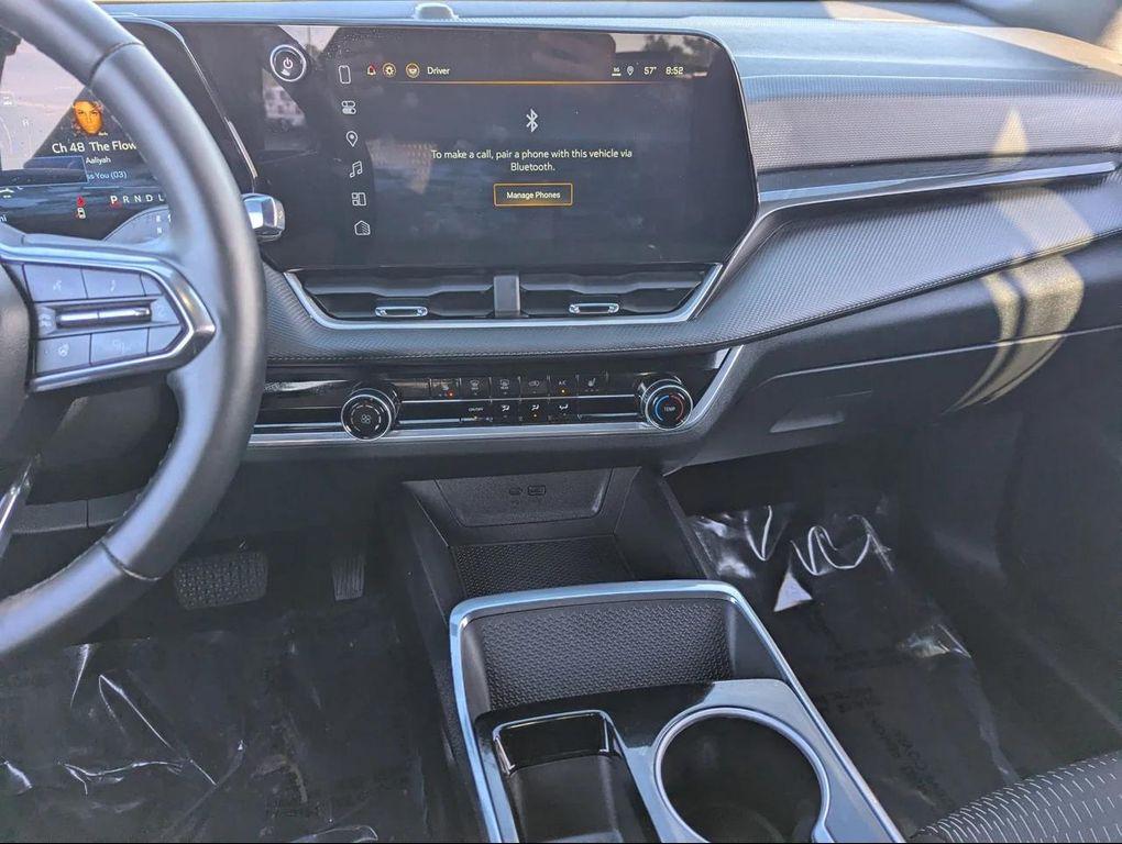 used 2025 Chevrolet Equinox car, priced at $24,835