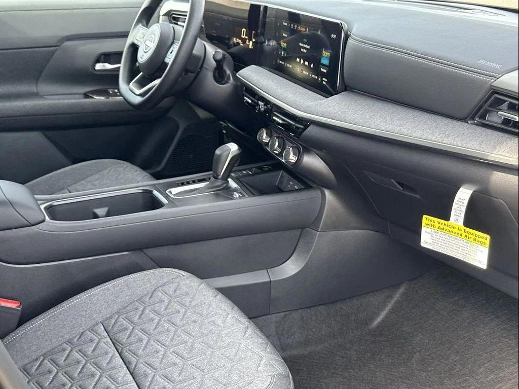 new 2025 Nissan Kicks car, priced at $23,257