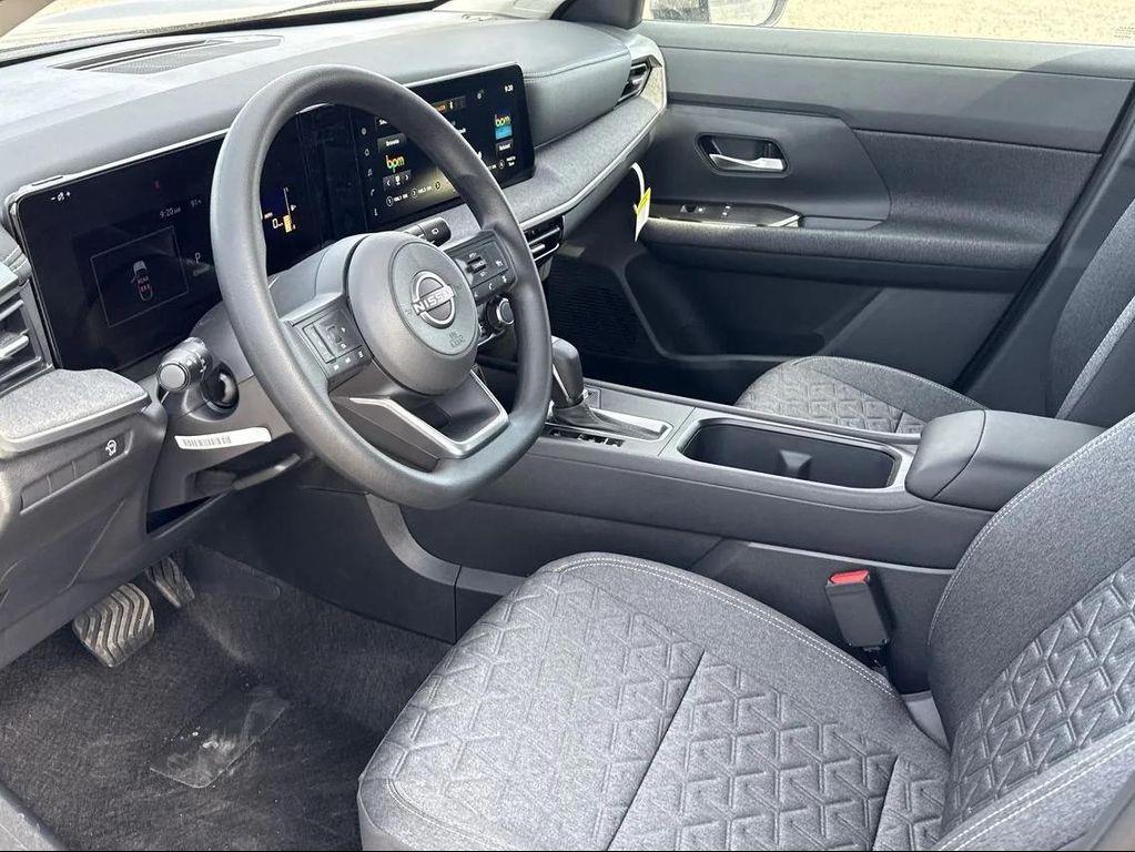 new 2025 Nissan Kicks car, priced at $23,257