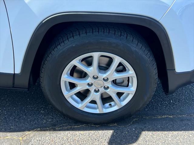 used 2018 Jeep Cherokee car, priced at $13,990