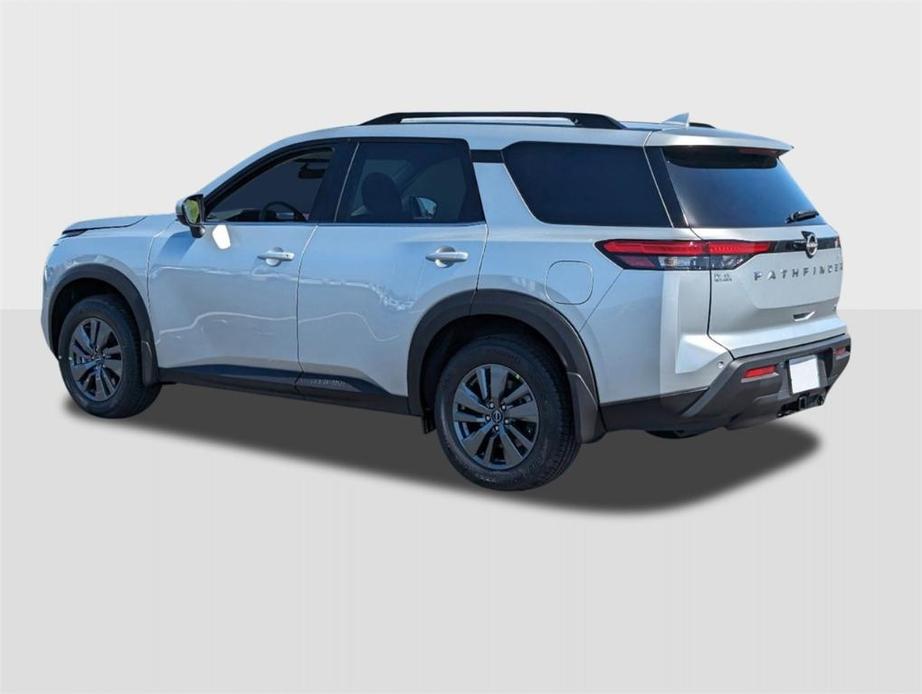 new 2024 Nissan Pathfinder car, priced at $39,878