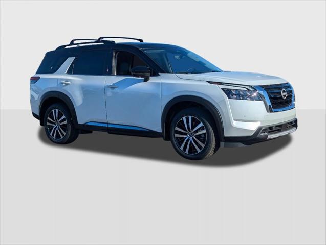 new 2025 Nissan Pathfinder car, priced at $52,159