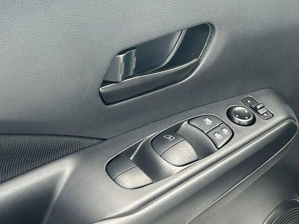 new 2025 Nissan Kicks car, priced at $19,977