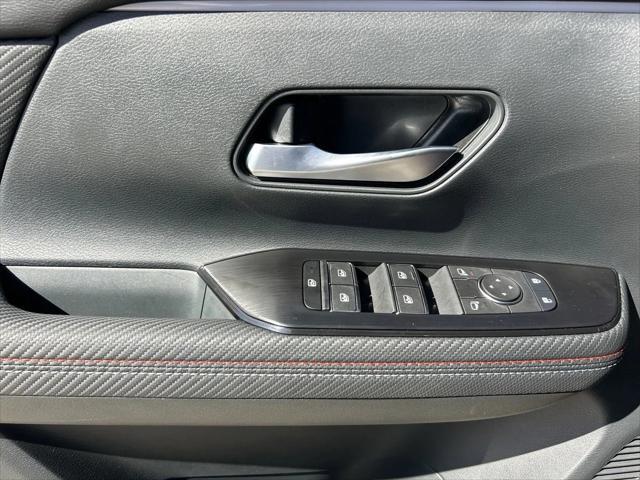 new 2025 Nissan Kicks car, priced at $29,351