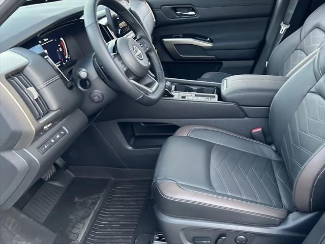 new 2025 Nissan Pathfinder car, priced at $47,929