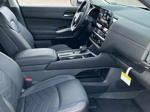 new 2025 Nissan Pathfinder car, priced at $47,929