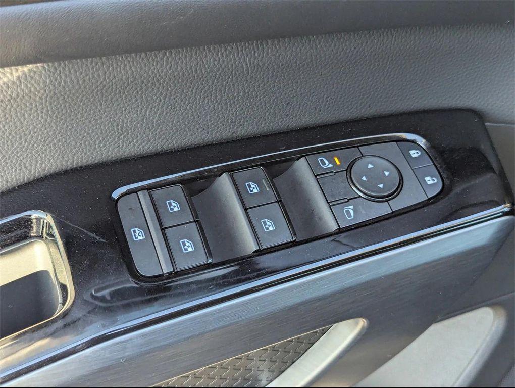 new 2025 Nissan Pathfinder car, priced at $43,138