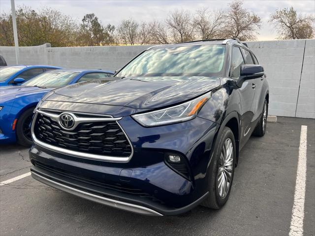 used 2022 Toyota Highlander car, priced at $41,922