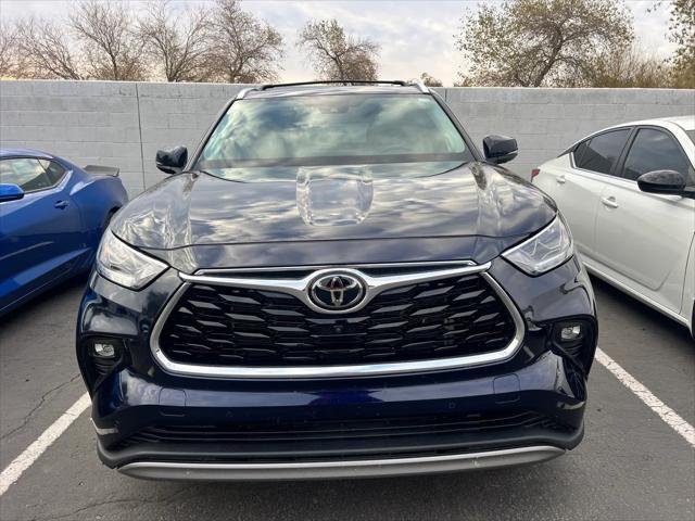 used 2022 Toyota Highlander car, priced at $41,922