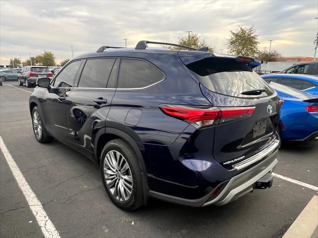 used 2022 Toyota Highlander car, priced at $41,922