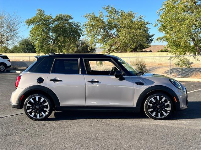 used 2022 MINI Hardtop car, priced at $25,275