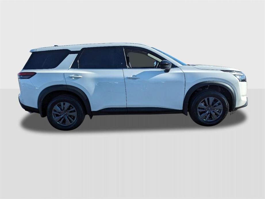 new 2024 Nissan Pathfinder car, priced at $32,304
