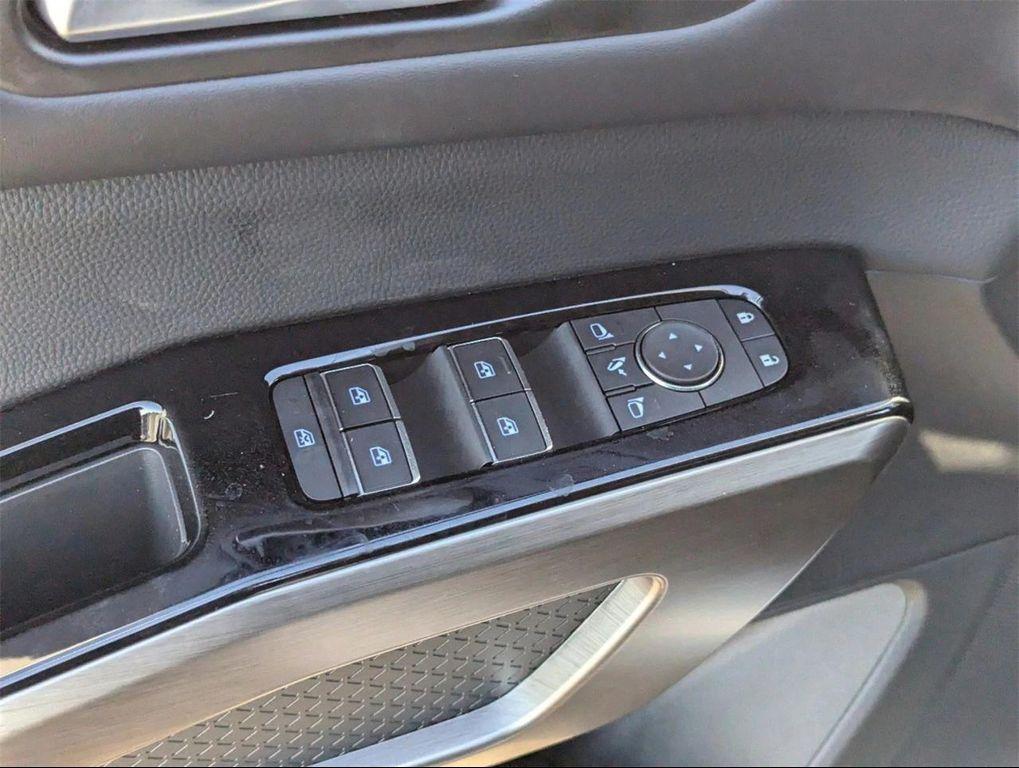 new 2025 Nissan Pathfinder car, priced at $43,031