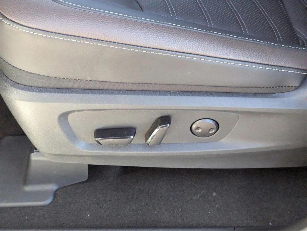 new 2025 Nissan Pathfinder car, priced at $43,031