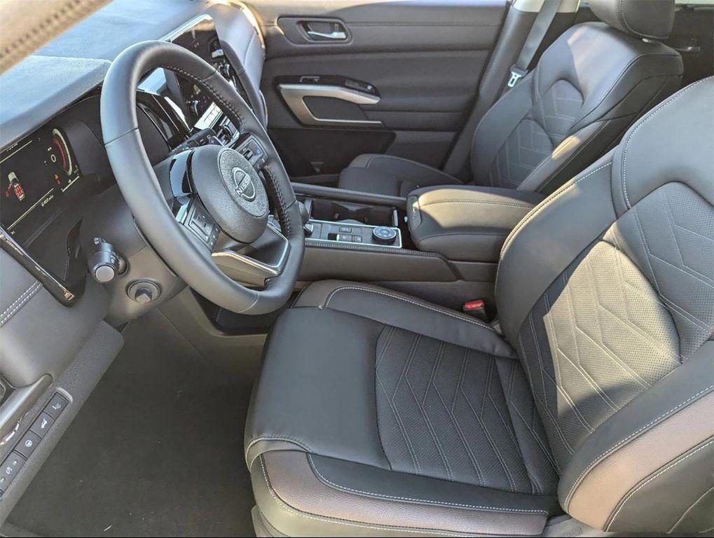new 2025 Nissan Pathfinder car, priced at $43,031