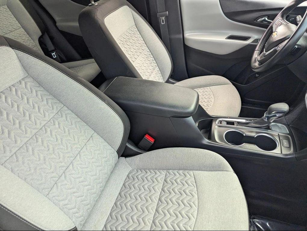 used 2024 Chevrolet Equinox car, priced at $21,999