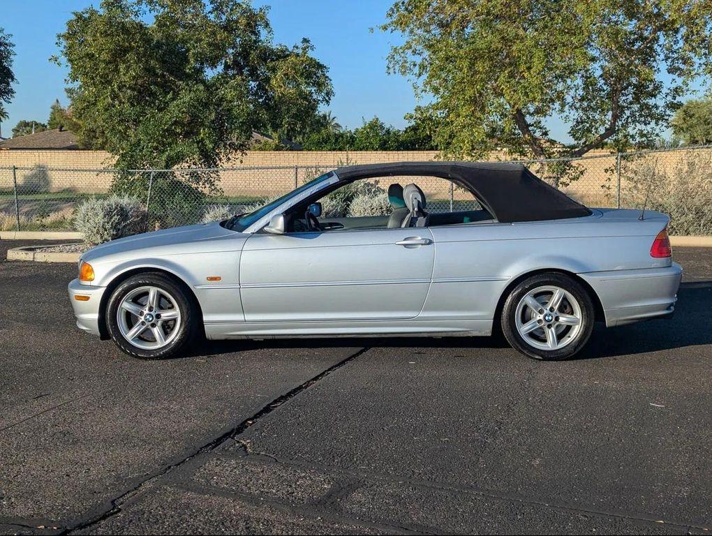 used 2002 BMW 325 car, priced at $6,275