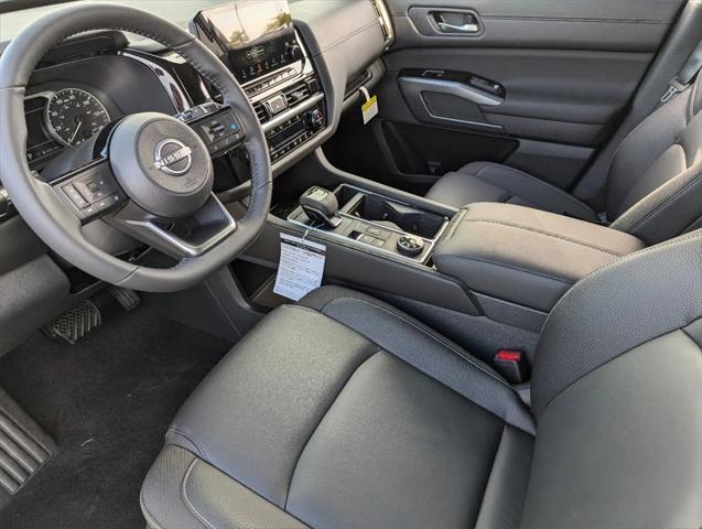 new 2025 Nissan Pathfinder car, priced at $40,577