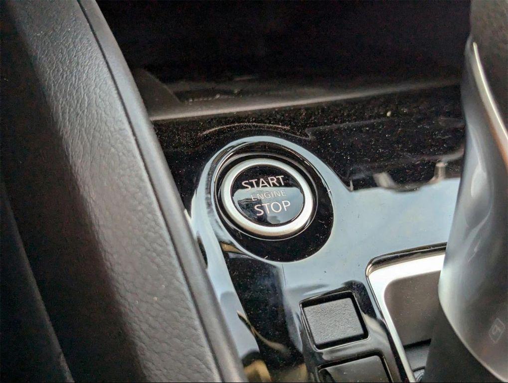 new 2025 Nissan Versa car, priced at $21,288