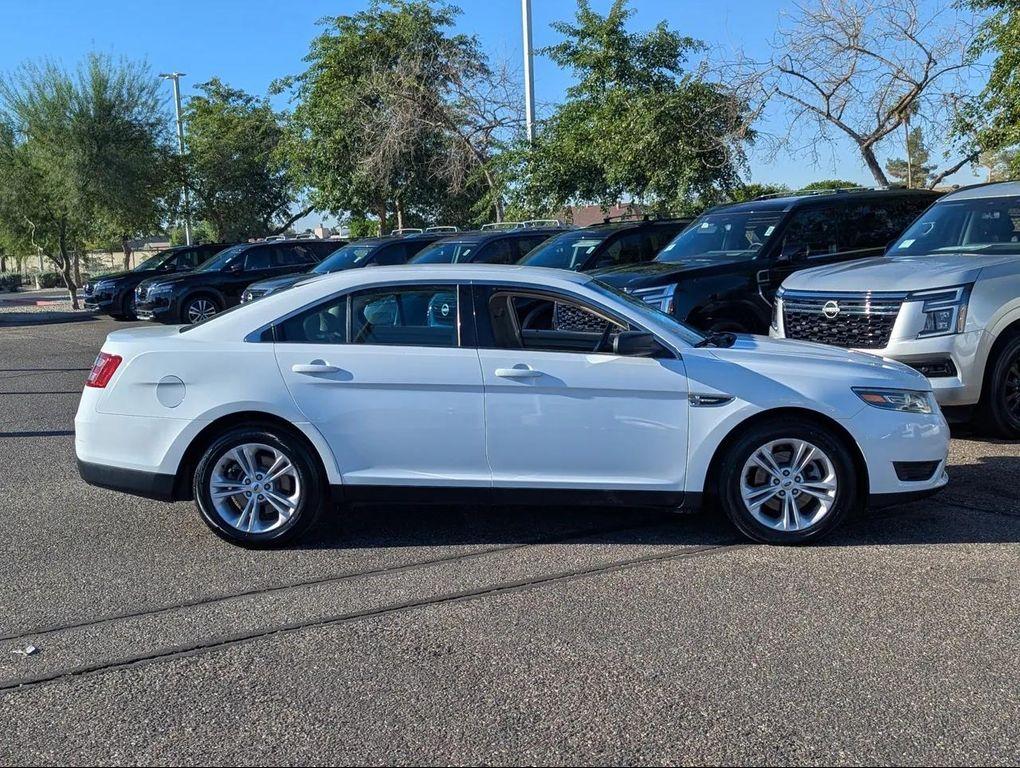 used 2015 Ford Taurus car, priced at $7,777