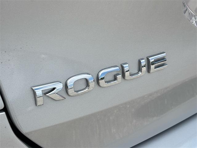 used 2014 Nissan Rogue car, priced at $8,995