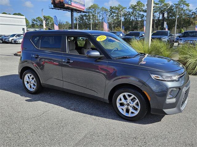 used 2022 Kia Soul car, priced at $14,290