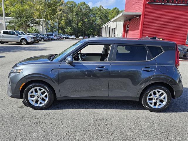 used 2022 Kia Soul car, priced at $14,290