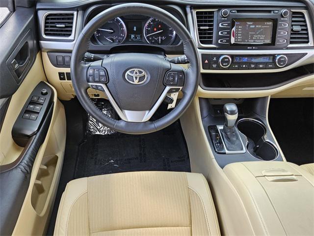 used 2015 Toyota Highlander car, priced at $13,720