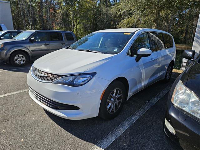 used 2017 Chrysler Pacifica car, priced at $9,998