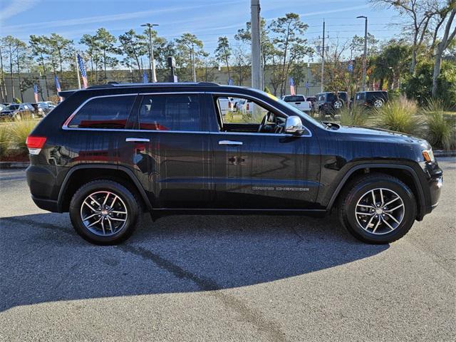 used 2017 Jeep Grand Cherokee car, priced at $13,695