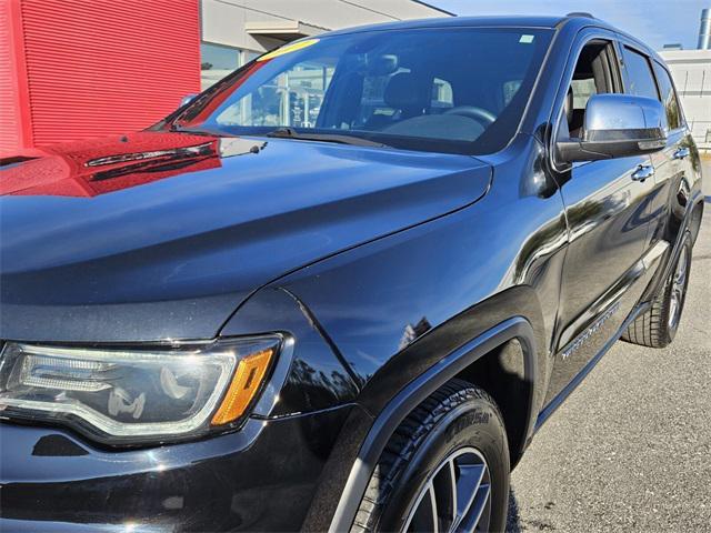 used 2017 Jeep Grand Cherokee car, priced at $13,695