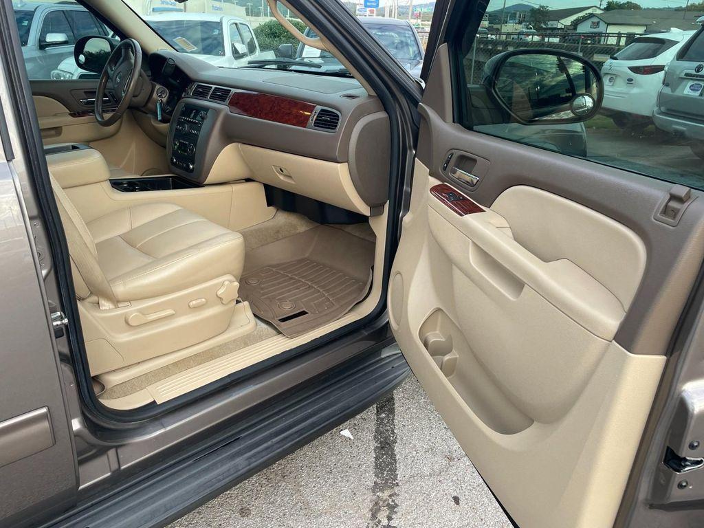 used 2014 GMC Yukon car, priced at $14,400